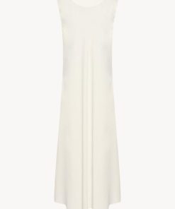 Sarahitaybron.shop1cc5d99f4e 1