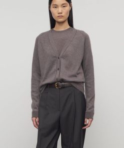 Sarahitaybron.shop283027cd08 3