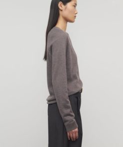 Sarahitaybron.shop283027cd08 4