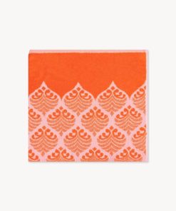 Sarahitaybron.shop36477c7306 2