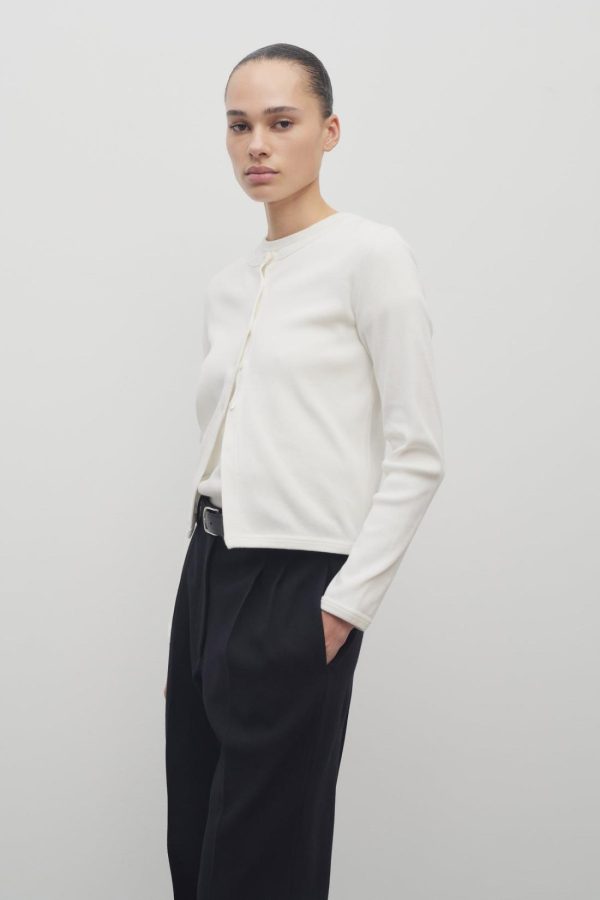 Sarahitaybron.shop3708108e74 4