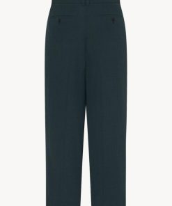 Sarahitaybron.shop37453110d1 2