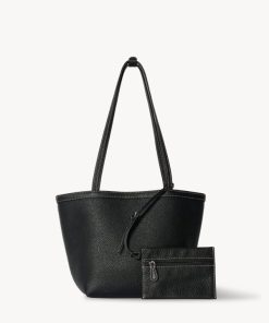 Sarahitaybron.shop379957d6f4 4