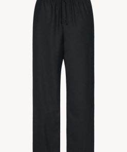 Sarahitaybron.shop5421439c5d 1