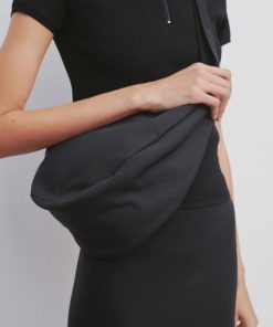 Sarahitaybron.shop570861969a 4