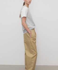 Sarahitaybron.shop5db615c153 4