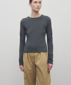 Sarahitaybron.shop61ca6b7039 3