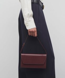 Sarahitaybron.shop6fa324cd96 5