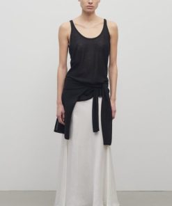 Sarahitaybron.shop701e5f37fd 3