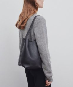 Sarahitaybron.shop7437518989 4