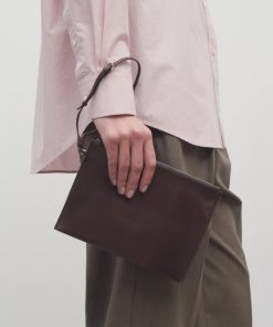 Sarahitaybron.shop76e96239db 3