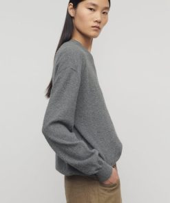 Sarahitaybron.shop82652d8a15 4