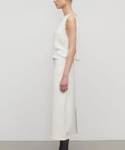 Sarahitaybron.shop84799311b2 4