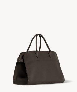 Sarahitaybron.shop9863cce878 2