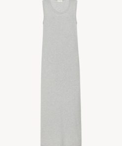 Sarahitaybron.shopae90f7e4c4 1