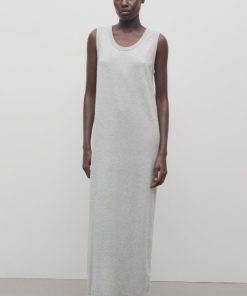 Sarahitaybron.shopae90f7e4c4 3