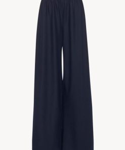 Sarahitaybron.shopc899e68b77 1