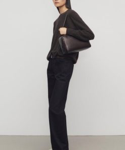 Sarahitaybron.shopd68e94585a 4