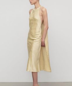 Sarahitaybron.shope76041654a 4