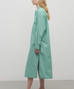 Sarahitaybron.shopecad398021 4