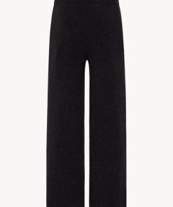 Sarahitaybron.shopf2feb15325 2